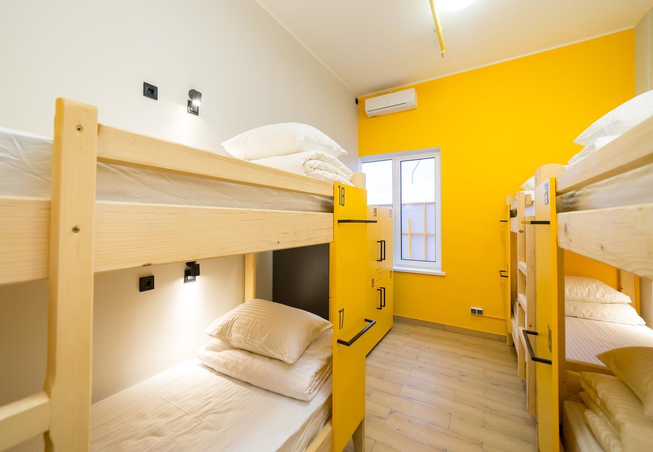 Hotel Bee Station Kiev Luaran gambar