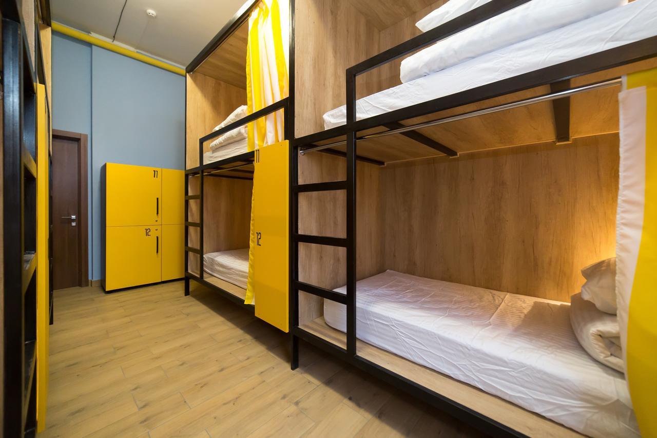 Hotel Bee Station Kiev Luaran gambar