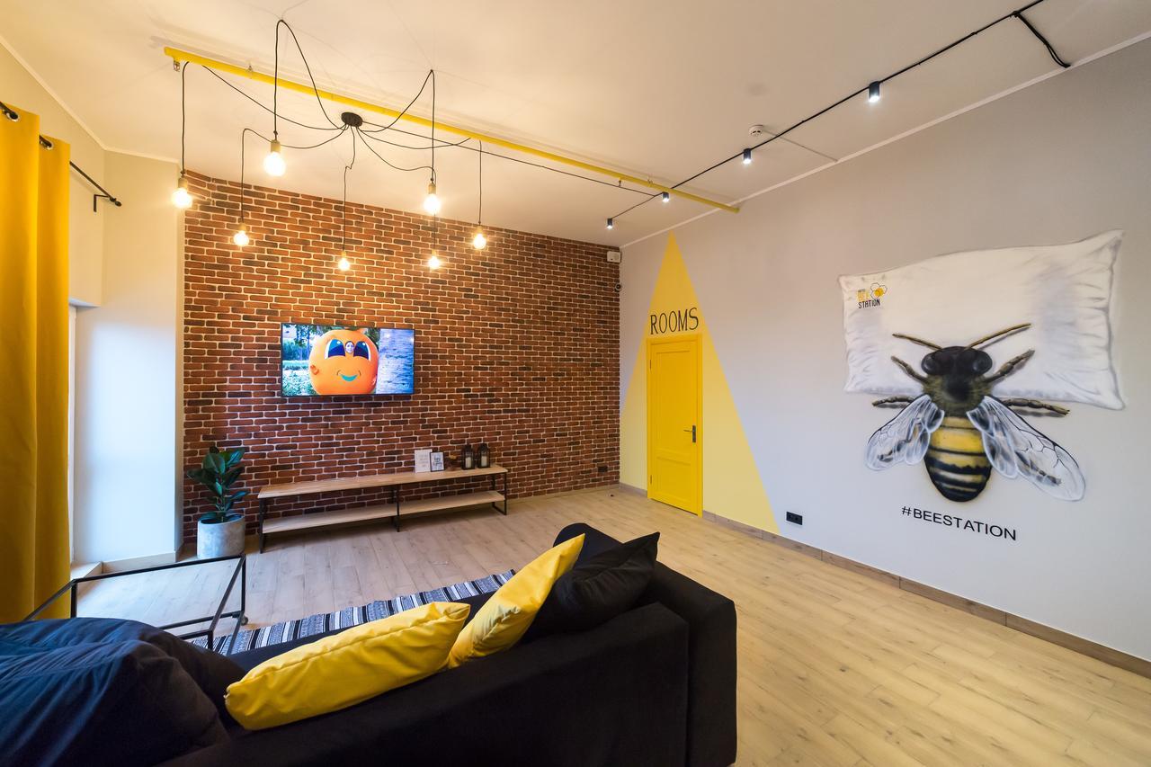 Hotel Bee Station Kiev Luaran gambar