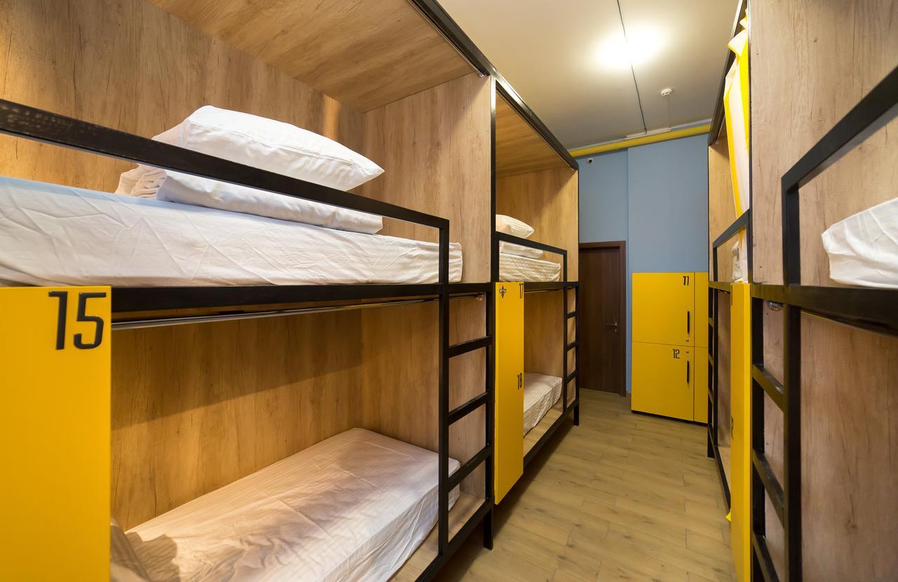Hotel Bee Station Kiev Luaran gambar